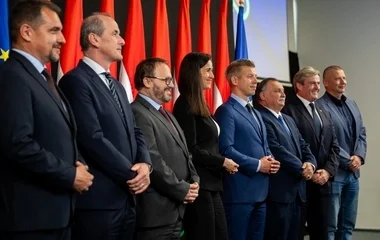 Letette esküjét a Tisza-kormány