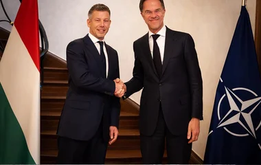 Magyar Péter: Magyarország nem küld fegyvereket Ukrajnába