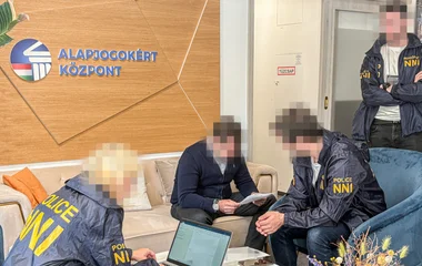 Reagált az Alapjogokért Központ a háttércégénél tartott házkutatásra
