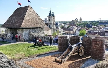 Sokan töltik szállodában a nemzeti ünnepet