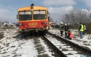 Vonattal ütközött egy autó Debrecen külterületén