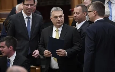 Megválasztották miniszterelnöknek Orbán Viktort